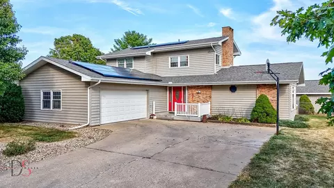 84 Bay Shore Dr, Lacon, IL 61540
