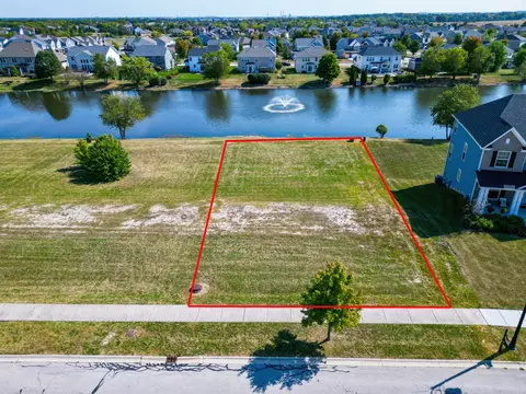 21347 Somerset St, Shorewood, IL 60404