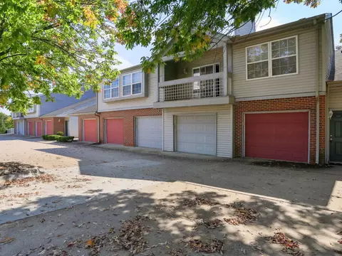 2405 Clayton Blvd #103, Champaign, IL 61822