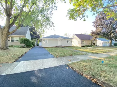 428 N Martha St, Lombard, IL 60148