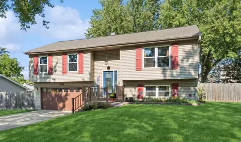 5208 Dartmoor Dr, Mchenry, IL 60050