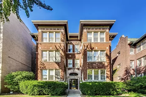 329 S Oak Park Ave #1N, Oak Park, IL 60302