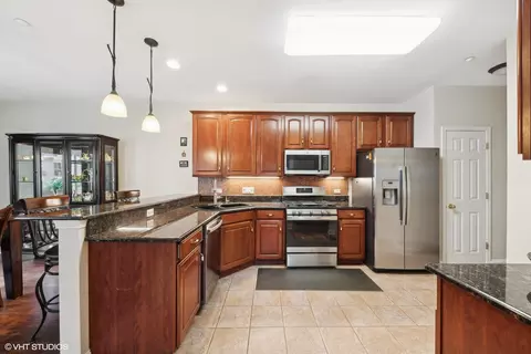Kitchen - 1807 Maureen Dr, Hoffman Estates, IL 60192 photo 2 of 2