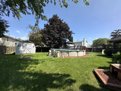 Exterior - 1320 Old Mill Ln, Algonquin, IL 60102 photo 6 of 6