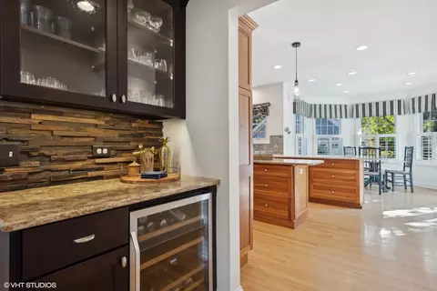 Kitchen - 1005 N Scott St, Wheaton, IL 60187 photo 4 of 4