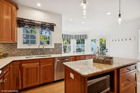 Kitchen - 1005 N Scott St, Wheaton, IL 60187 photo 1 of 4