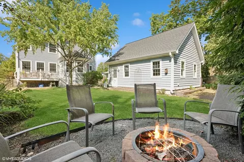 Exterior - 1005 N Scott St, Wheaton, IL 60187 photo 3 of 5