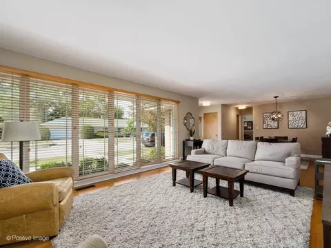 801 Windsor Rd, Glenview, IL 60025 photo 4