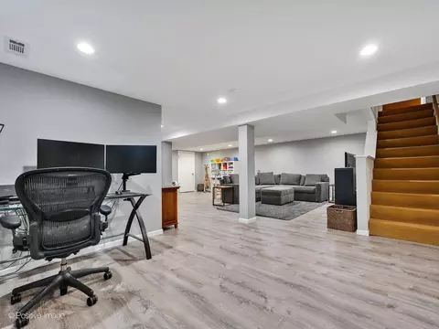 801 Windsor Rd, Glenview, IL 60025 photo 22