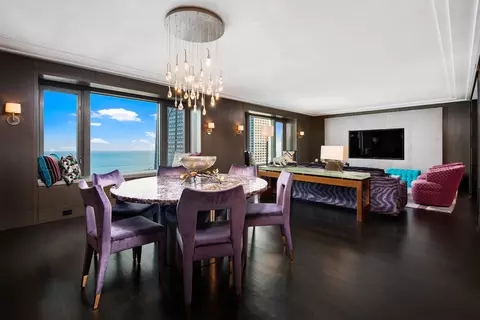 Dining - 132 E Delaware Pl #5404, Chicago, IL 60611 photo 2 of 3