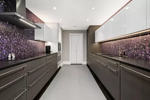 Kitchen - 132 E Delaware Pl #5404, Chicago, IL 60611 photo 2 of 3