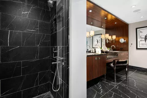 Bath - 132 E Delaware Pl #5404, Chicago, IL 60611 photo 2 of 4