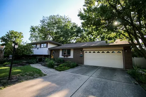 617 Westnedge Rd, Joliet, IL 60435