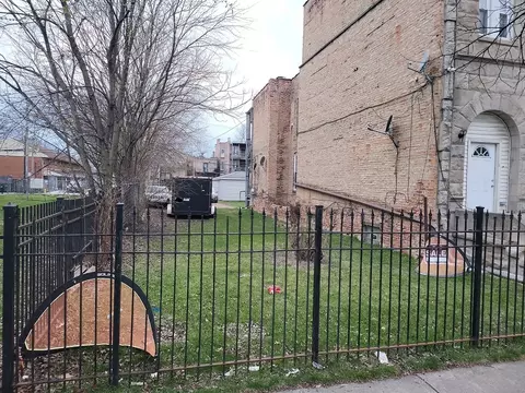 5648 S Michigan Ave, Chicago, IL 60637