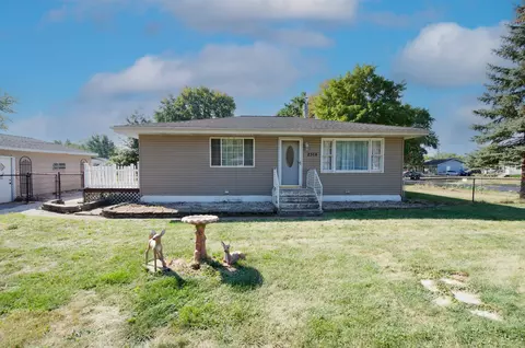 2318 Countryside Dr, Montgomery, IL 60538
