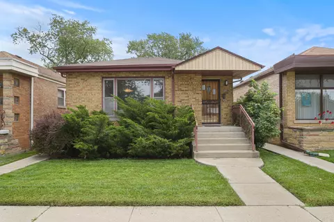 8817 S Ridgeland Ave, Chicago, IL 60617