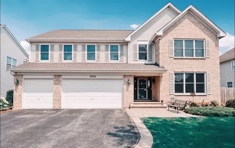 18896 W North Woodale Trl, Lake Villa, IL 60046