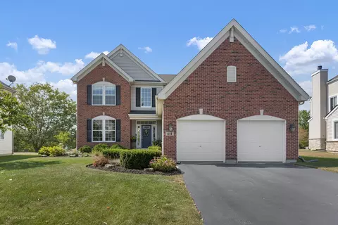 611 Silver Leaf Dr, Joliet, IL 60431