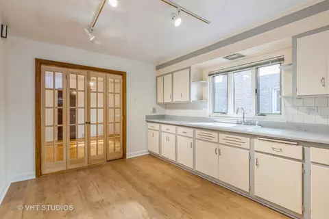 Kitchen - 2309 Brown Ave, Evanston, IL 60201 photo 1 of 3