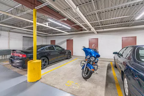 1349 E Washington St #210A, Des Plaines, IL 60016 photo 21