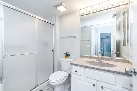 1349 E Washington St #210A, Des Plaines, IL 60016 photo 9