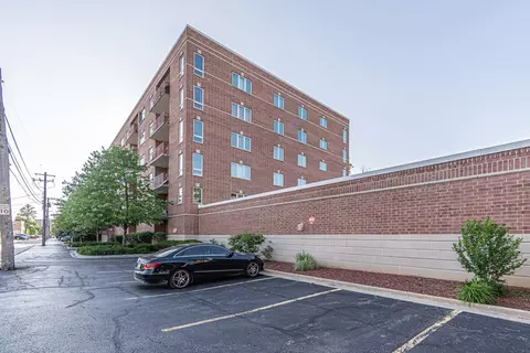 1349 E Washington St #210A, Des Plaines, IL 60016 photo 22