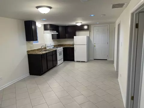Kitchen - 7820 S Champlain Ave, Chicago, IL 60619 photo 1 of 2