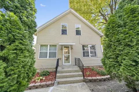 412 Bridge St, Joliet, IL 60435