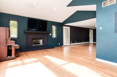 933 Gleasman Rd, Roscoe, IL 61073 photo 6