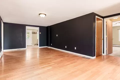 933 Gleasman Rd, Roscoe, IL 61073 photo 12