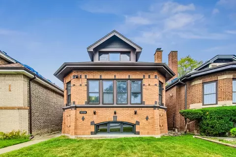 10104 S Calumet Ave, Chicago, IL 60628