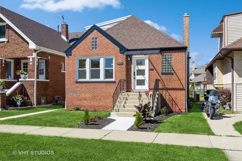 2618 Clinton Ave, Berwyn, IL 60402