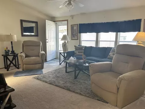 2104 Iris Ave, Belvidere, IL 61008 photo 3