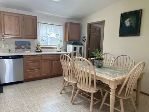 2104 Iris Ave, Belvidere, IL 61008 photo 5