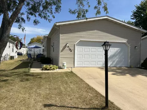 2104 Iris Ave, Belvidere, IL 61008 photo 2