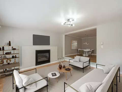 Living - 325 N Commonwealth Ave, Elgin, IL 60123 photo 2 of 3