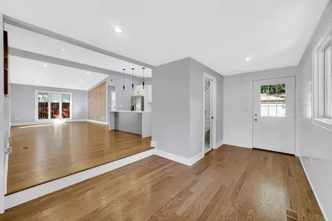3900 Raven Ln, Rolling Meadows, IL 60008 photo 8