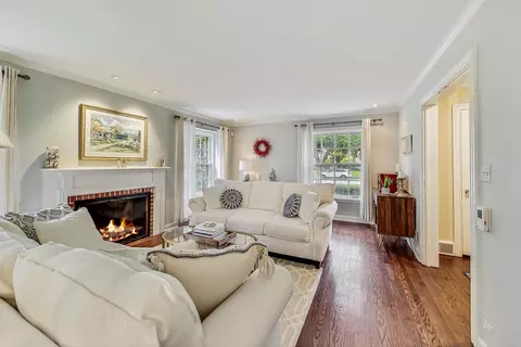 Living - 1156 Cherry St, Winnetka, IL 60093 photo 1 of 4