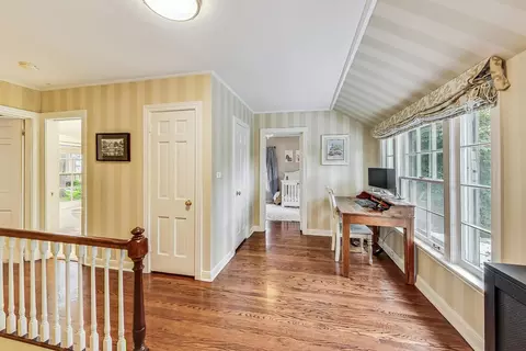 Entry Way - 1156 Cherry St, Winnetka, IL 60093 photo 2 of 4