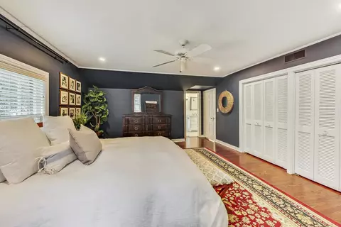Bedroom - 1156 Cherry St, Winnetka, IL 60093 photo 2 of 3