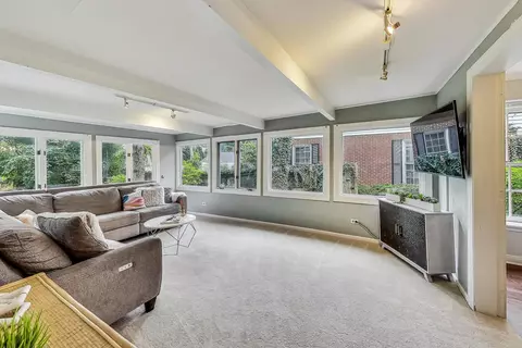 Living - 1156 Cherry St, Winnetka, IL 60093 photo 3 of 4