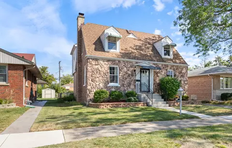 2215 S 9th Ave, North Riverside, IL 60546