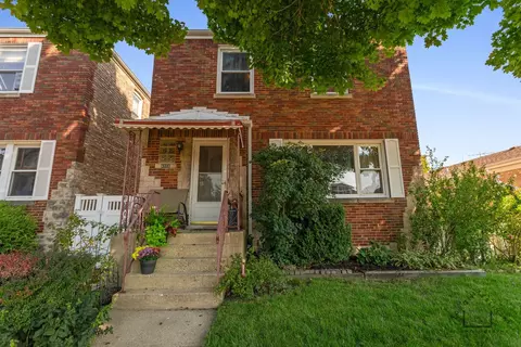 4956 W Carmen Ave, Chicago, IL 60630