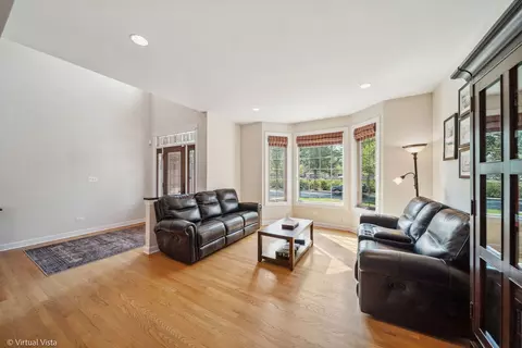 1449 Jason Ct, Bartlett, IL 60103 photo 9
