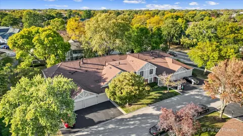 View/Area - 586 Williamsburg Ct #A1, Wheeling, IL 60090 photo 1 of 11