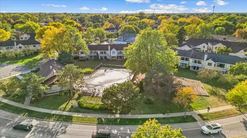 View/Area - 586 Williamsburg Ct #A1, Wheeling, IL 60090 photo 9 of 11