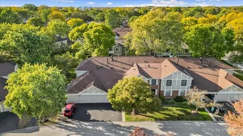 View/Area - 586 Williamsburg Ct #A1, Wheeling, IL 60090 photo 2 of 11