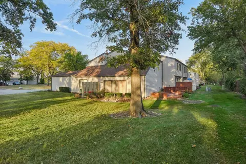Exterior - 3531 Golfview Dr, Hazel Crest, IL 60429 photo 3 of 7