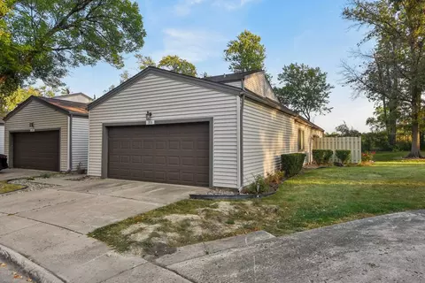 3531 Golfview Dr, Hazel Crest, IL 60429