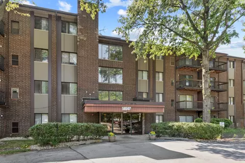 14647 Greenwood Rd #109, Dolton, IL 60419